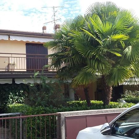Chung cư 50 m² 1 phòng ngủ, 1 phòng tắm riêng ở Santa Maria di Lugana Sirmione Ngoại thất bức ảnh