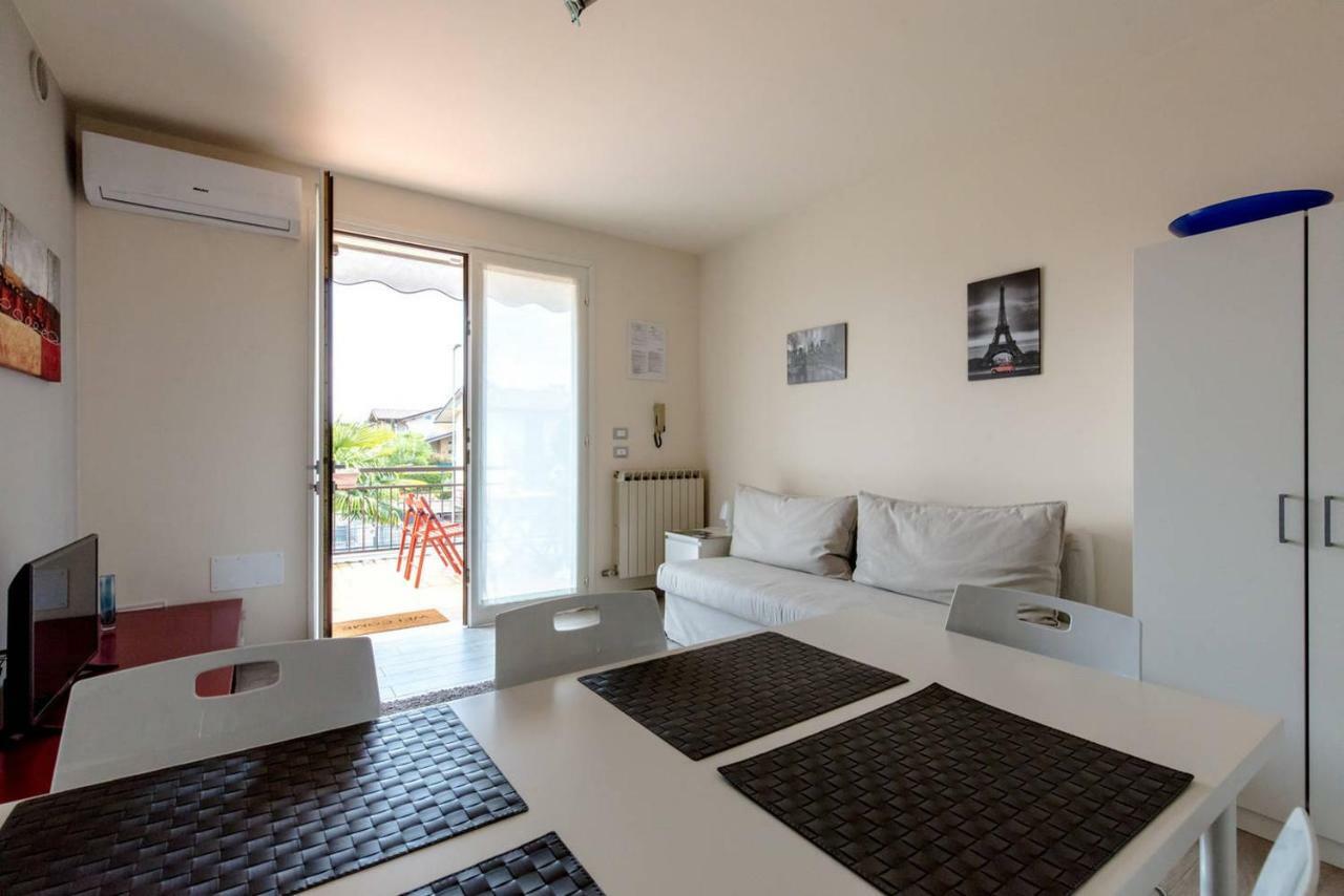 Chung cư 50 m² 1 phòng ngủ, 1 phòng tắm riêng ở Santa Maria di Lugana Sirmione Ngoại thất bức ảnh
