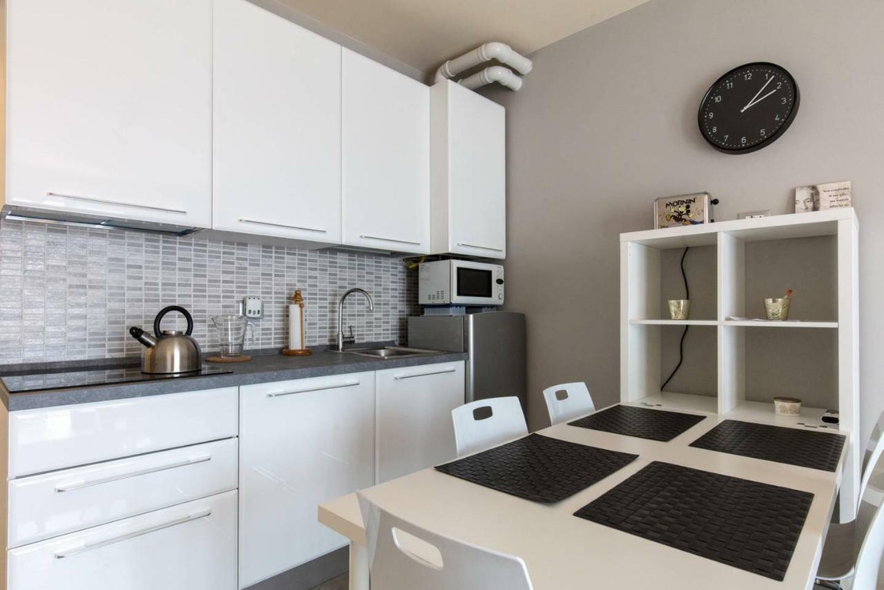 Chung cư 50 m² 1 phòng ngủ, 1 phòng tắm riêng ở Santa Maria di Lugana Sirmione Ngoại thất bức ảnh