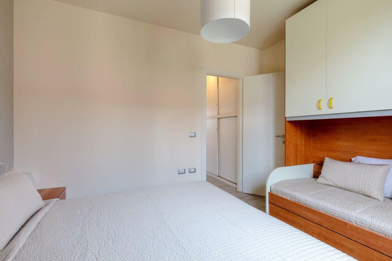 Chung cư 50 m² 1 phòng ngủ, 1 phòng tắm riêng ở Santa Maria di Lugana Sirmione Ngoại thất bức ảnh